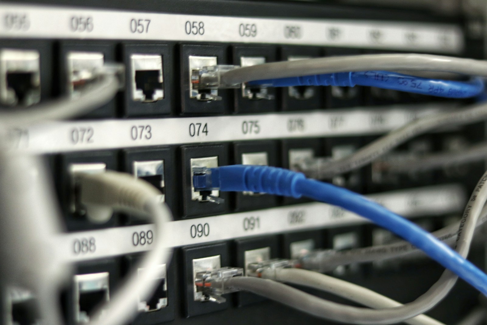 NVIDIA and Cisco Plan USFP Optics: Understanding the 6.4T-to-12.8T Roadmap