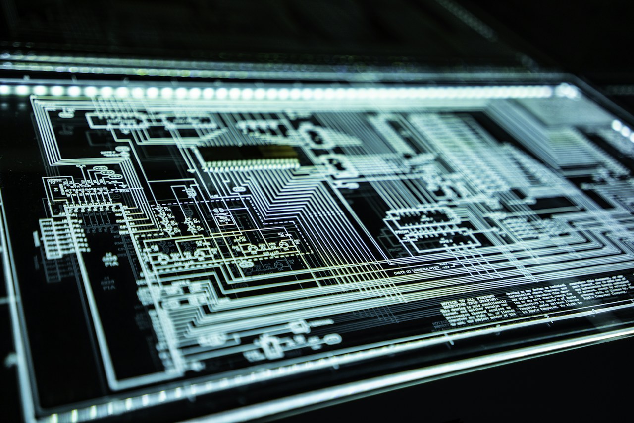 AI Agent Safety: Nadella Calls for Independent Emergency Controls